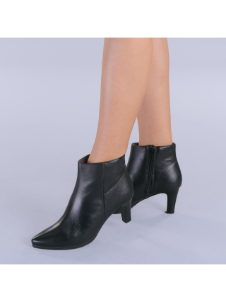 Női cipő, Saga fekete női bőr bokacsizma - Kalapod.hu